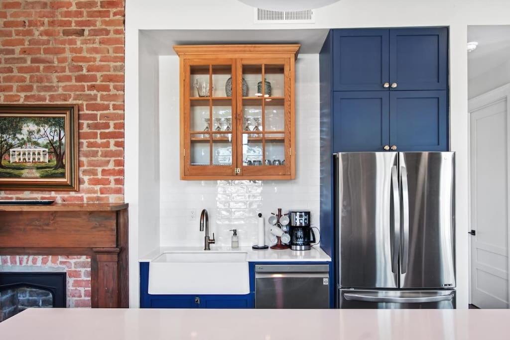 Appartamento Fab 1838 Garden District 5Br With Parking And Balcony New Orleans Esterno foto
