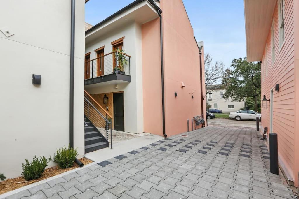 Appartamento Fab 1838 Garden District 5Br With Parking And Balcony New Orleans Esterno foto