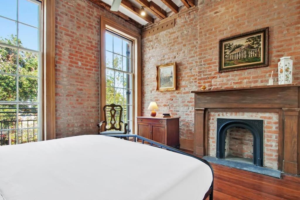 Appartamento Fab 1838 Garden District 5Br With Parking And Balcony New Orleans Esterno foto
