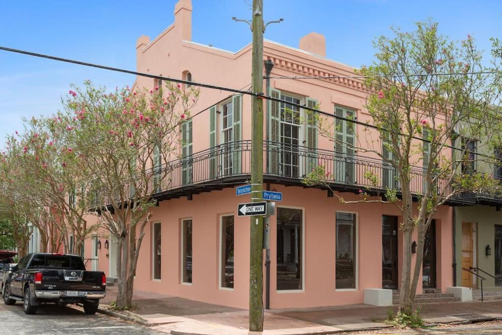 Appartamento Fab 1838 Garden District 5Br With Parking And Balcony New Orleans Esterno foto